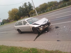 Mazda 626 1999 года в городе Могилёв фото 1