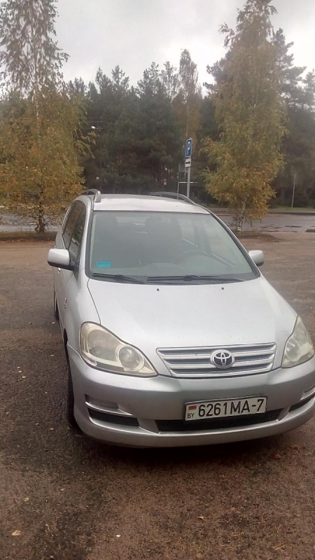 Toyota Avensis Verso 2005 года в городе Минск фото 1