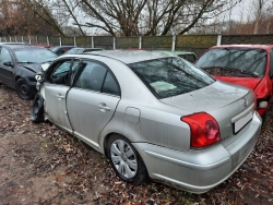 Toyota Avensis 2003 года в городе Минск фото 2