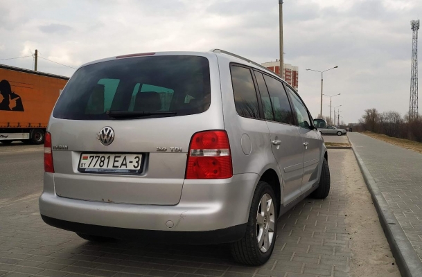 Volkswagen Touran 2005 года в городе Гомель фото 8