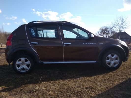 Renault Sandero 2013 года в городе Лепель фото 1