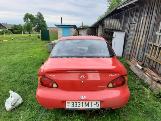 Hyundai Elantra 1998 года в городе 20 км от солигорска фото 4