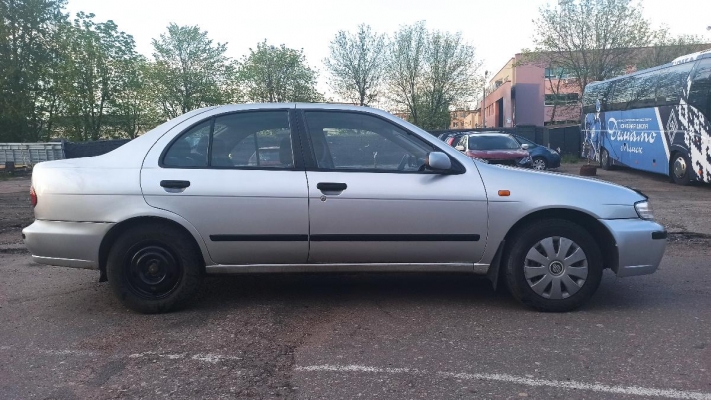 Nissan Almera 1999 года в городе Минск фото 4