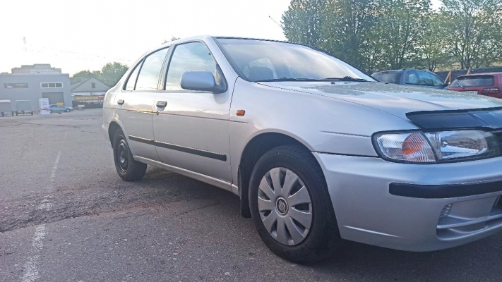 Nissan Almera 1999 года в городе Минск фото 5