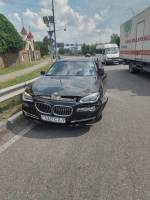 Bmw 7 seriya 2015 года в городе  фото 2