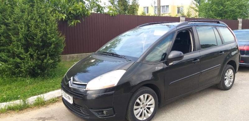 Citroen C4 grand picasso 2009 года в городе Озерцо фото 3