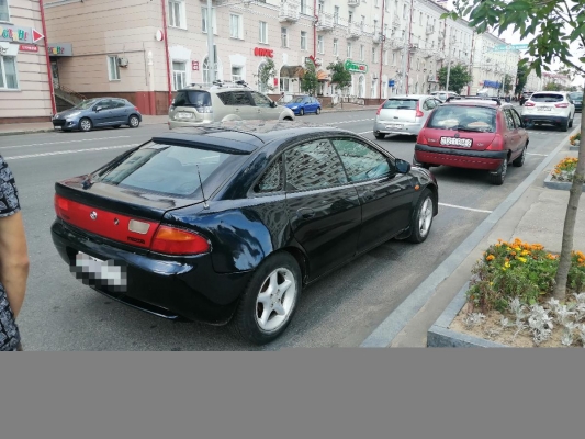 Mazda 323f 1994 года в городе Витебск фото 3