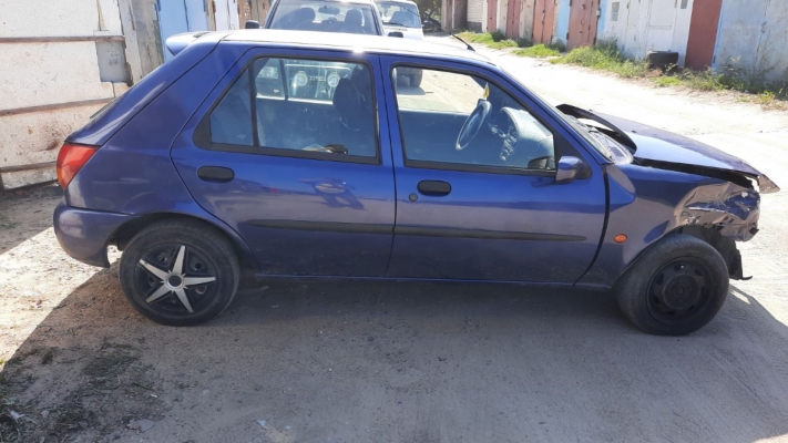 Ford Fiesta 1998 года в городе Солигорск фото 5