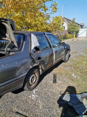 Nissan Sunny 1992 года в городе Белыничи фото 3