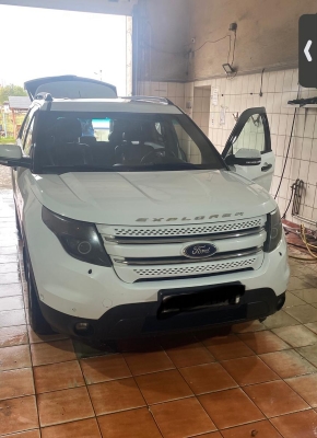 Ford Explorer 2013 года в городе Кобрин фото 1