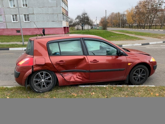 Renault Megane 2005 года в городе Петриков фото 1