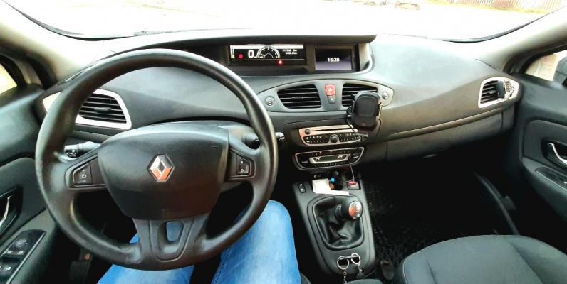 Renault Scenic 2010 года в городе Молодечно фото 8