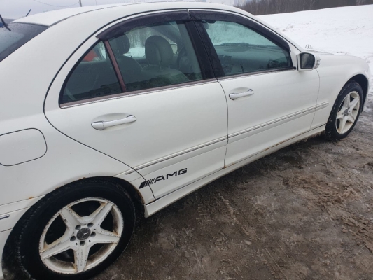 Mercedesbenz C-klass 2004 года в городе Минск фото 5