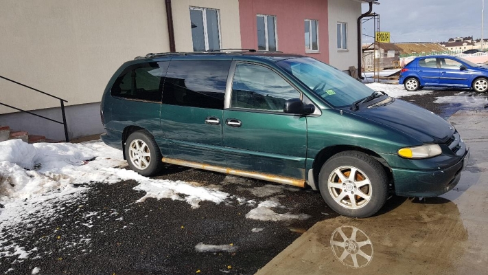 Dodge Grand caravan 1996 года в городе Минск фото 1