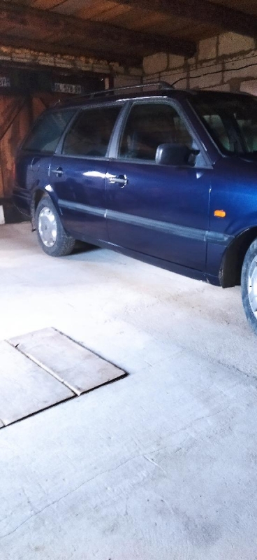 Volkswagen Passat 1994 года в городе Коссова фото 1