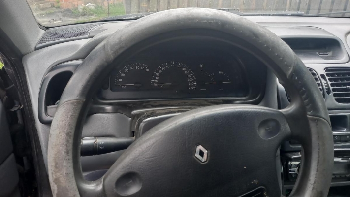 Renault Laguna 1998 года в городе Столинский район фото 4