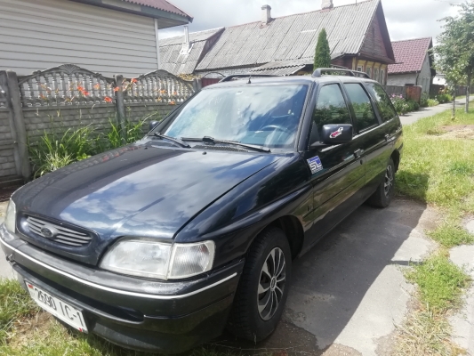 Ford Escort 1994 года в городе Барановичи фото 2