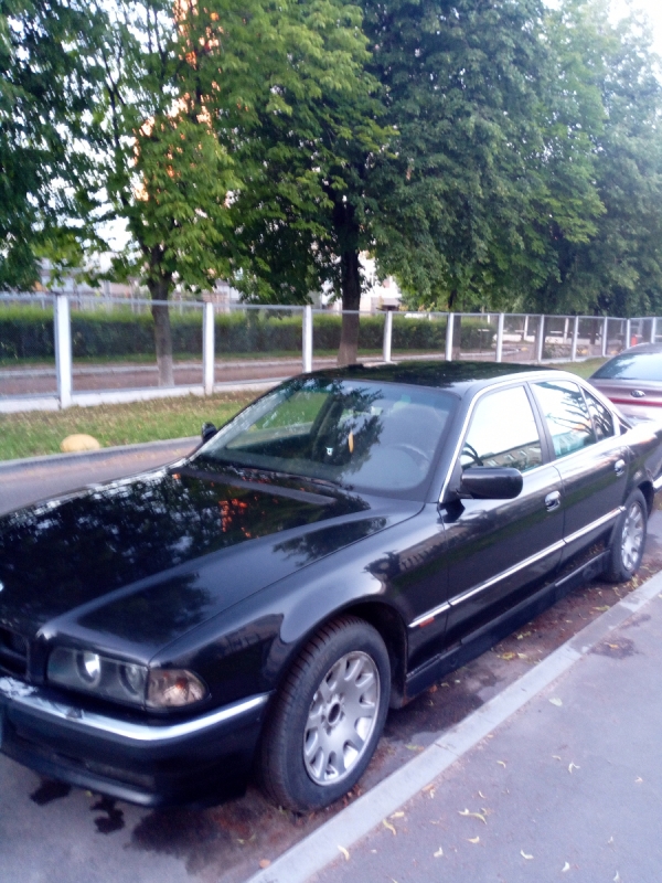 BMW 7 серия 1998 года в городе Минск фото 1