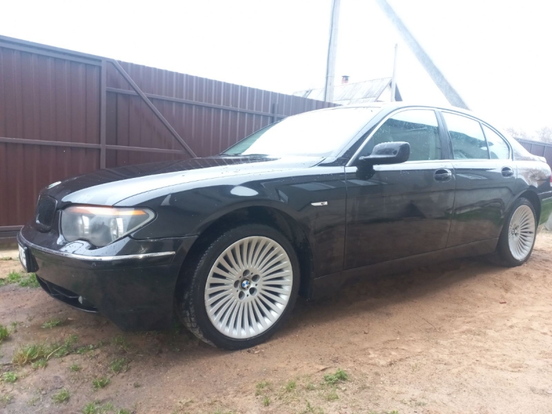 BMW 7 серия 2001 года в городе Заславль фото 1