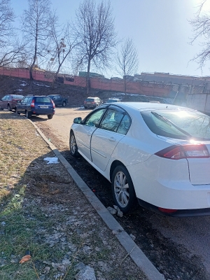 Renault Laguna 2013 года в городе Минск фото 2