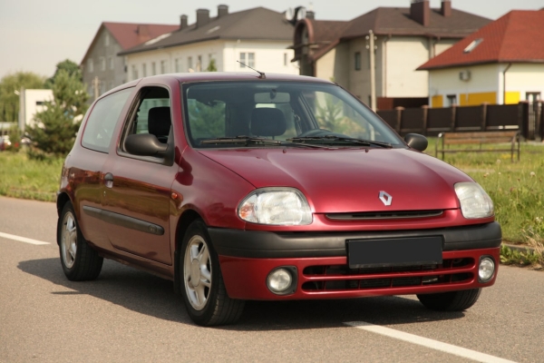 Renault Clio 2001 года в городе Минск фото 4