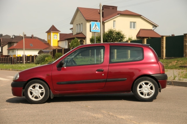 Renault Clio 2001 года в городе Минск фото 6