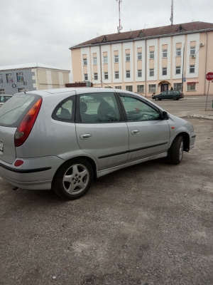 Nissan Almera tino 2002 года в городе Ельск фото 1