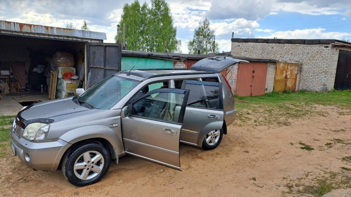 Nissan X-trail 2006 года в городе Могилёв фото 2