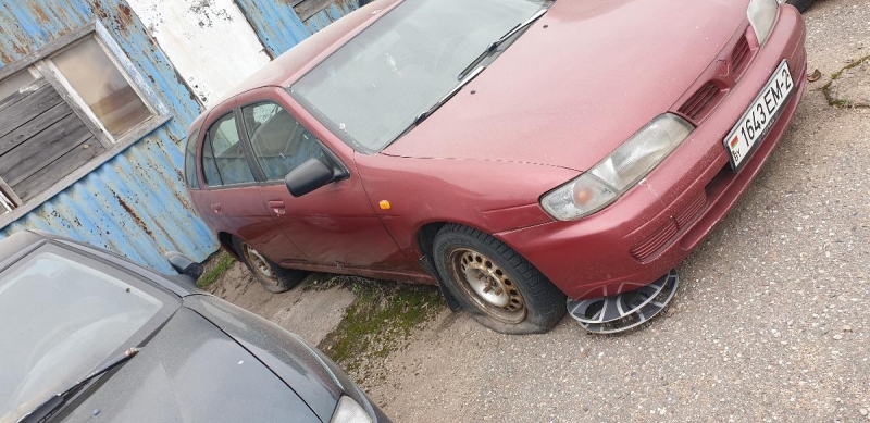 Nissan Almera 1997 года в городе Витебск фото 3