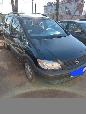 Opel Zafira 2001 года в городе Жодино фото 1