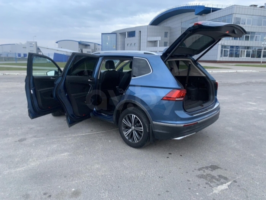 Volkswagen Tiguan 2017 года в городе Светлогорск фото 2