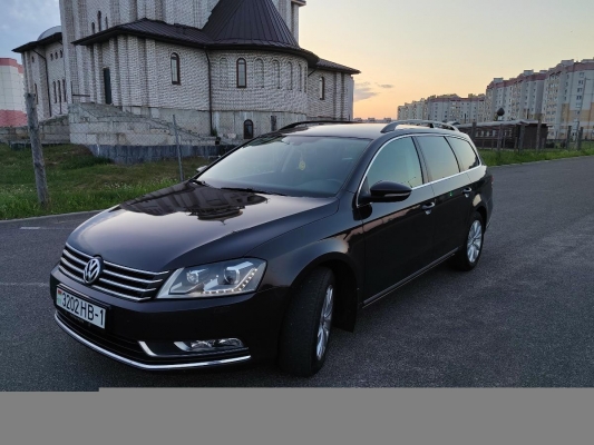 Volkswagen Passat 2011 года в городе Барановичи фото 1