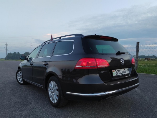 Volkswagen Passat 2011 года в городе Барановичи фото 4