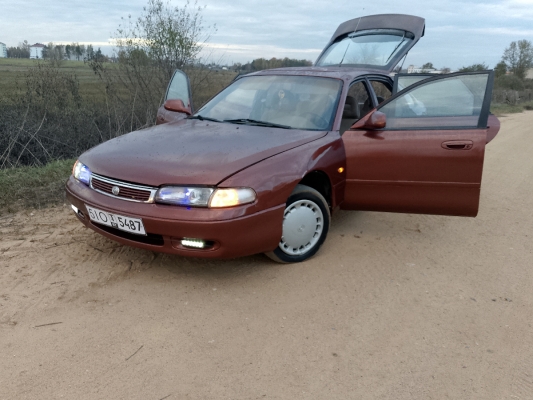 Mazda 626 1992 года в городе Глуск фото 1