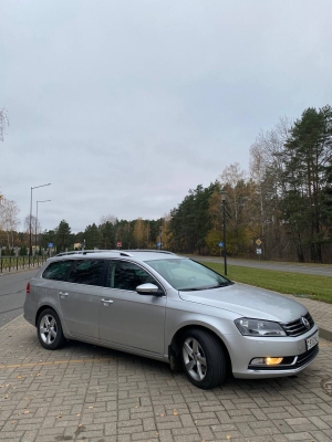 Volkswagen Passat 2013 года в городе Солигорск фото 2