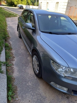 Skoda Superb 2011 года в городе Минск фото 5