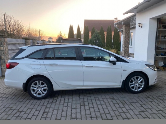 Opel Astra 2018 года в городе Минск фото 3