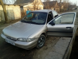 Ford Мондео 1994 года в городе Могилев фото 1