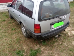 Nissan Sunny 1991 года в городе Речица фото 1