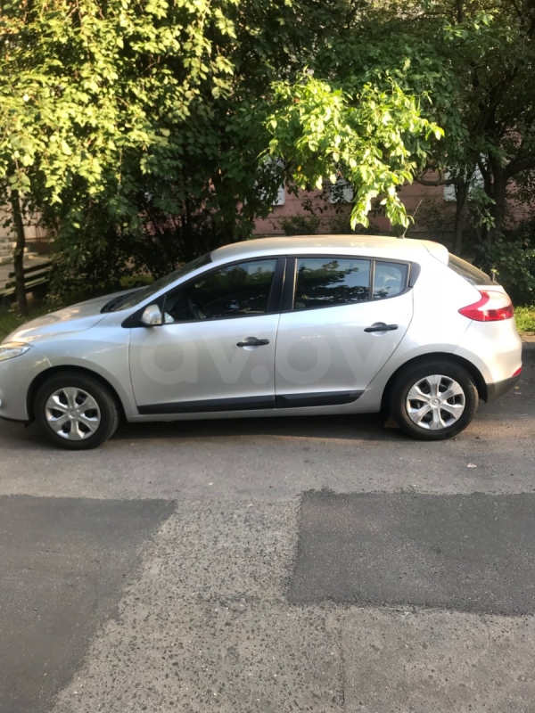 Renault  2010 года в городе минск фото 1