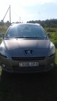 Peugeot 5008 2010 года в городе солигорск фото 2