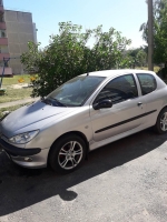 Peugeot 206 2001 года в городе Островец фото 1