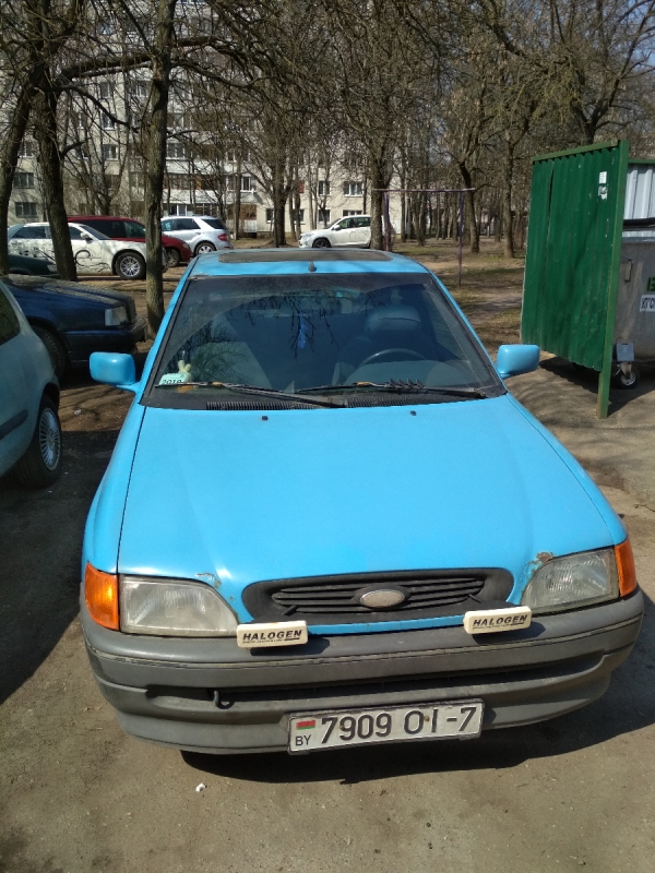 Ford  1992 года в городе Минск фото 1