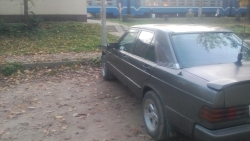 Mercedesbenz 190 1987 года в городе Минск фото 2