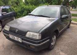 Renault  1992 года в городе Докшицы фото 1