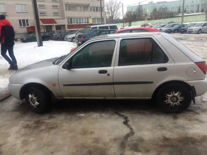 Ford Fiesta -1999 года в городе борисов фото 1