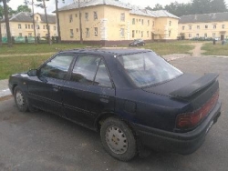 Mazda 323 1992 года в городе Смолевичиский р-н, зелёный бор фото 3