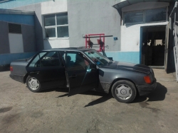 Mercedesbenz  1988 года в городе Борисов фото 1