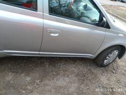 Toyota Yaris 2001 года в городе Минск фото 2