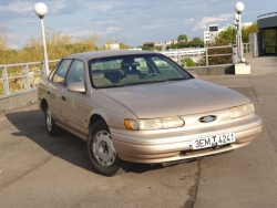 Ford Taurus 1993 года в городе Минск фото 1